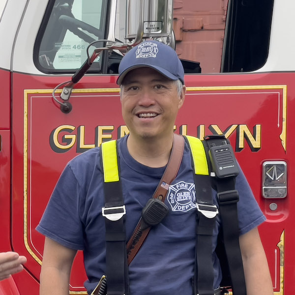 Vinh Lu Glen Ellyn Volunteer Fire Fighter
